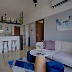 Serene Hillview Getaway